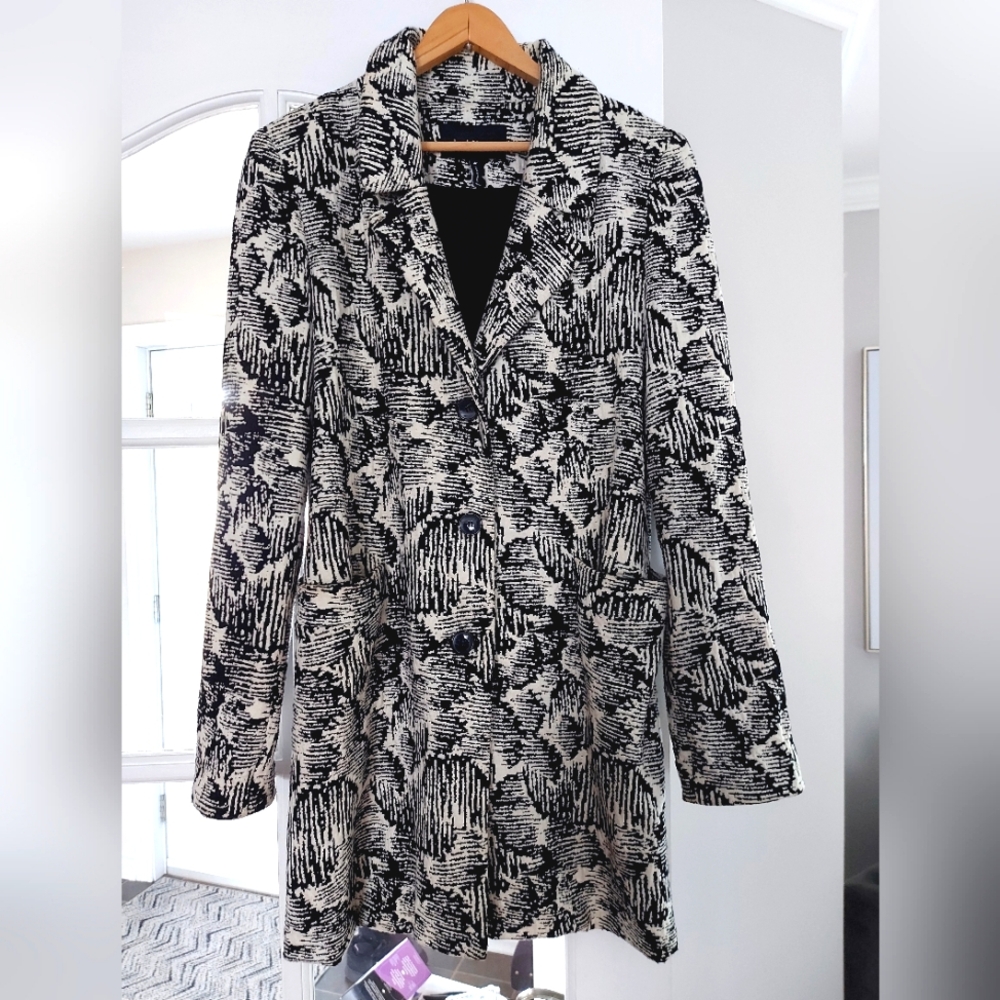 Stylish Black and White Patterned Coat